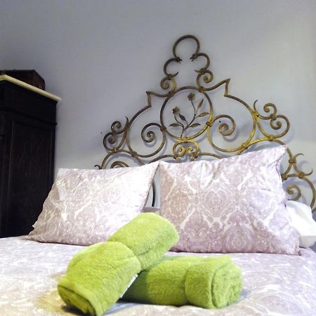 Apartamento Medina Center Apartment Севиля Екстериор снимка