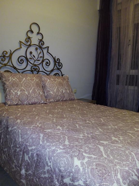 Apartamento Medina Center Apartment Севиля Екстериор снимка