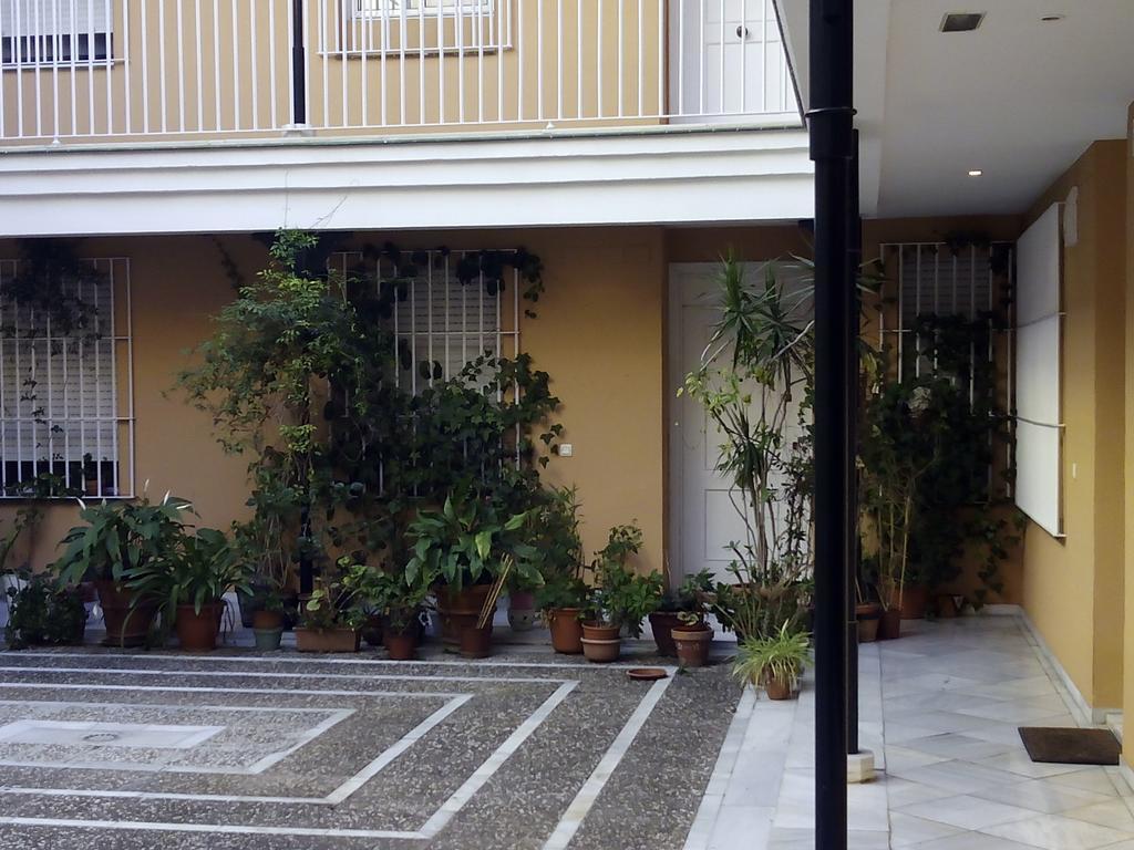 Apartamento Medina Center Apartment Севиля Екстериор снимка